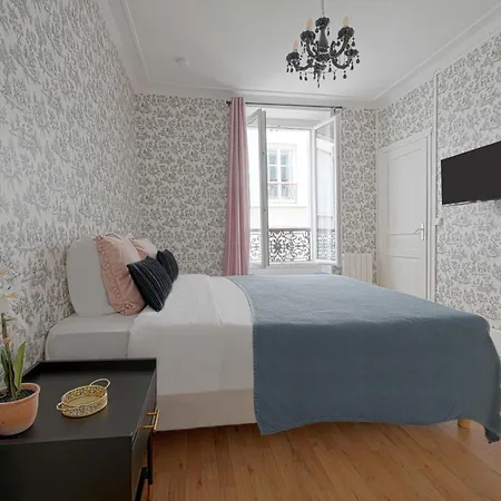 Fabulous Two Floor In 9th Appartement